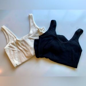 NWOT Bundle of 2!! Bodysuits in black and white, size small